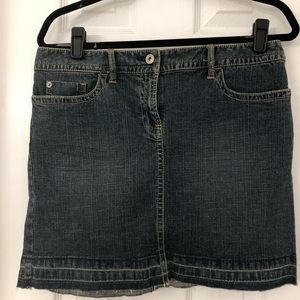 Loft Denim Skirt. Size 8. never worn